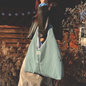 Sztruksowa hobo bag